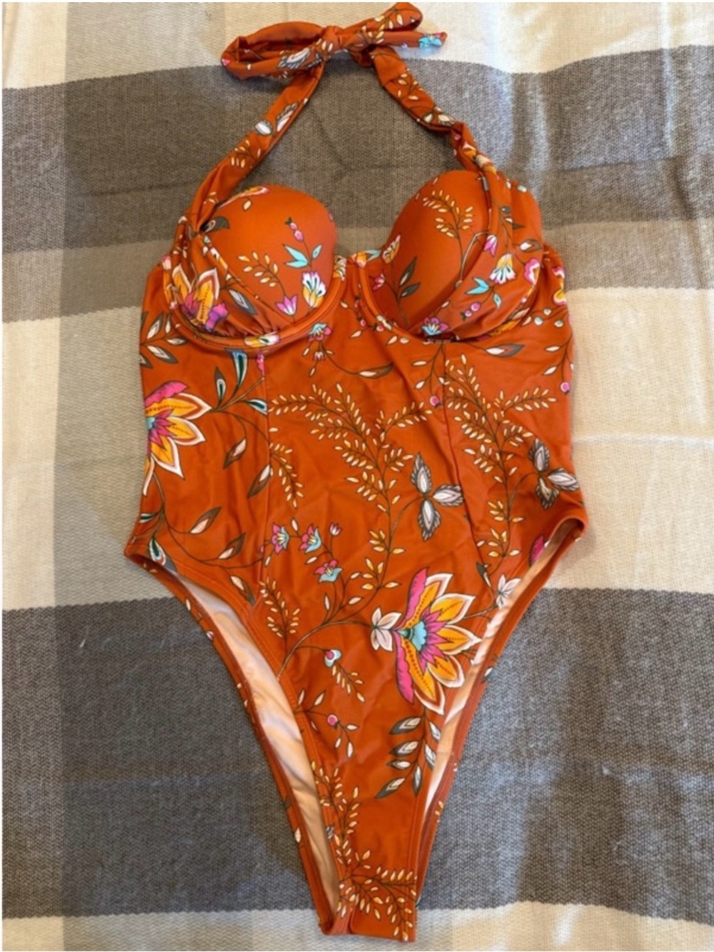 NWT Cupshe one-piece floral swimsuit women’s sz L